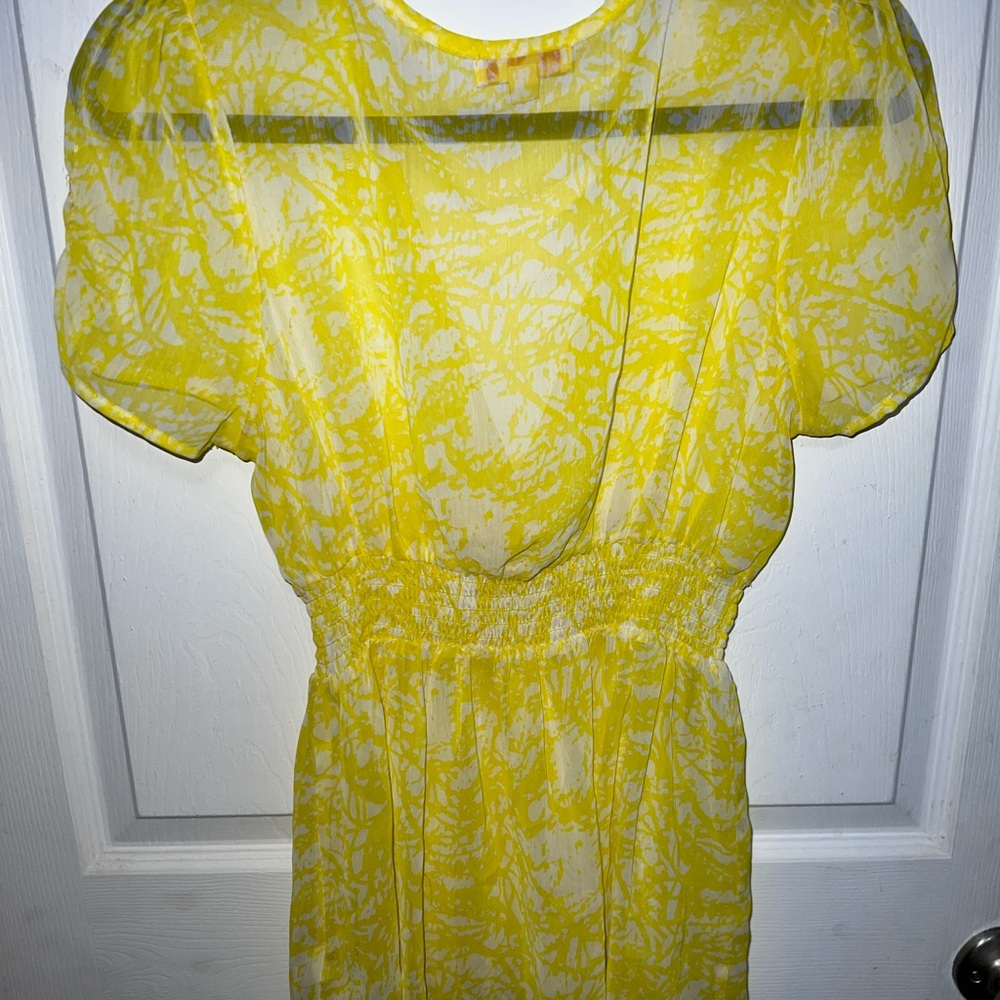 Sheer blouse - Picture 3 of 3